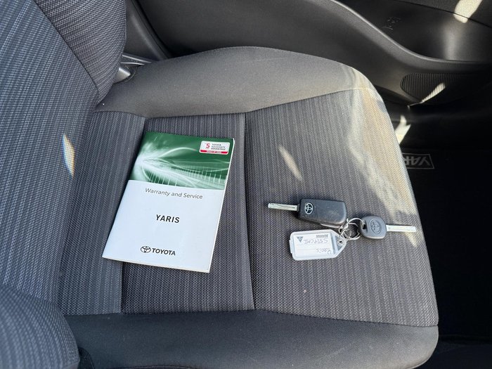 2021 Toyota Yaris Ascent Sport