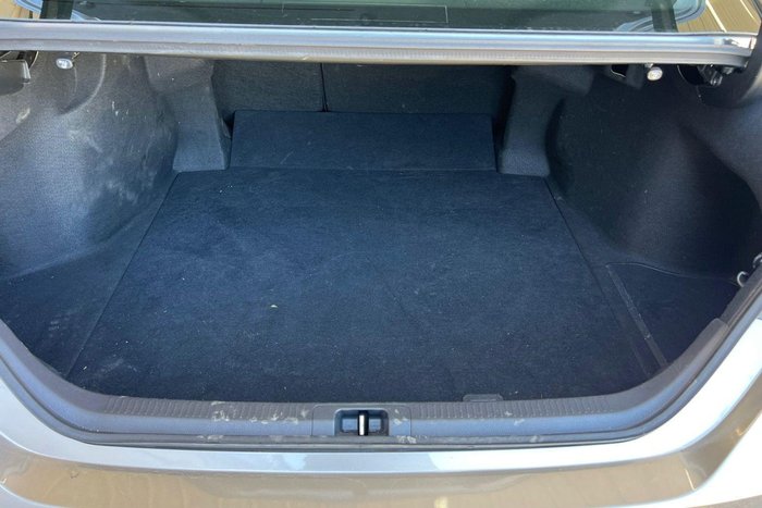 2022 Toyota Camry SX