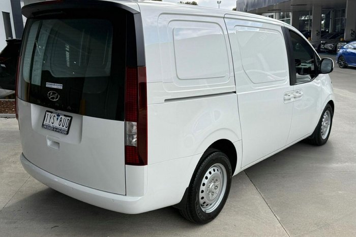2023 Hyundai STARIA LOAD