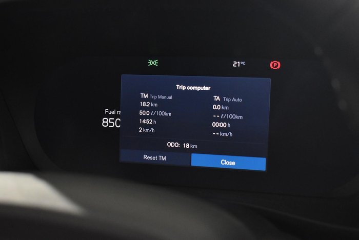 2025 Volvo XC40 Plus B4