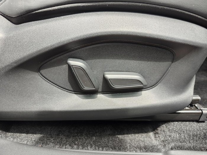 2025 MG ZS Essence Hybrid+ ZS32 MY25.5 Diamond Red