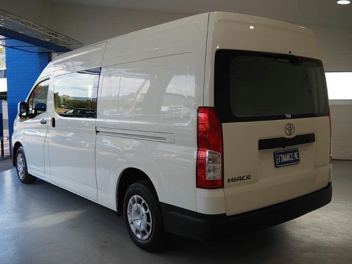 2022 Toyota Hiace