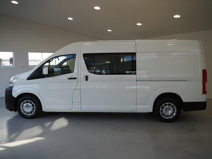 2022 Toyota Hiace