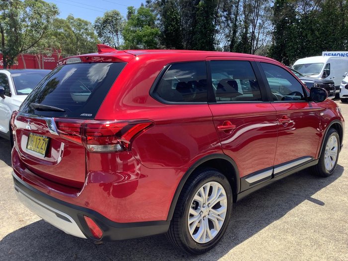 2020 Mitsubishi Outlander ES