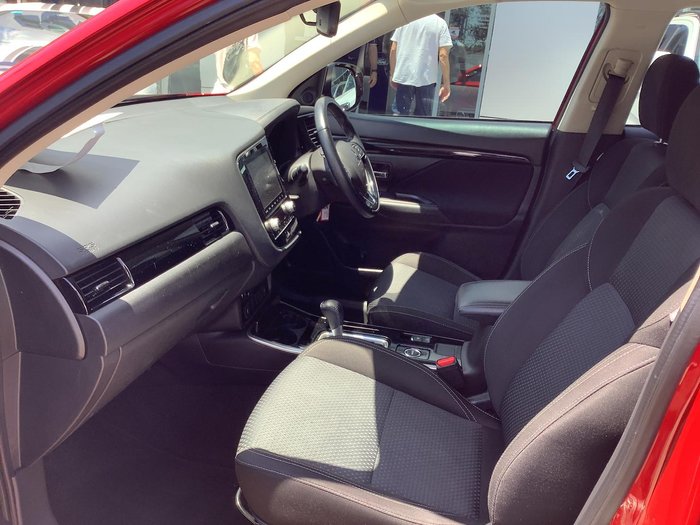 2020 Mitsubishi Outlander ES