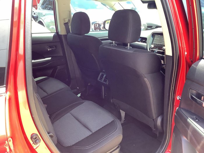 2020 Mitsubishi Outlander ES