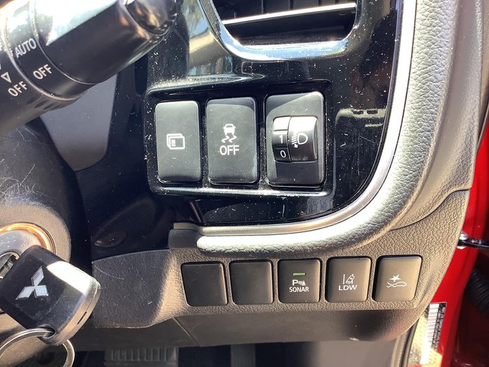 2020 Mitsubishi Outlander ES