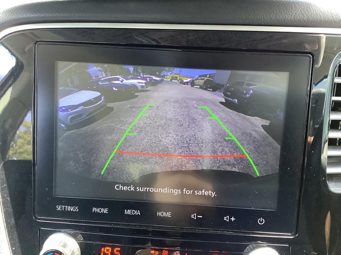 2020 Mitsubishi Outlander ES