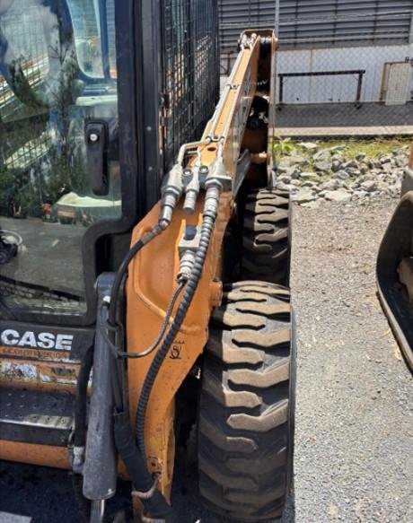 2018 CASE CONSTRUCTION Sr250 Skid Steer Loader YELLOW
