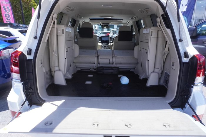 2020 Toyota Landcruiser Sahara