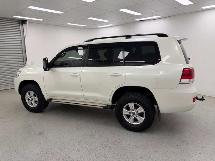 2020 Toyota Landcruiser GXL VDJ200R 4X4 Dual Range Crystal Pearl