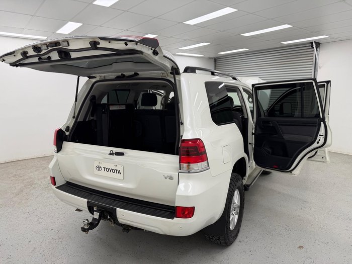 2020 Toyota Landcruiser GXL VDJ200R 4X4 Dual Range Crystal Pearl