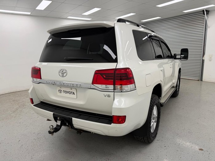 2020 Toyota Landcruiser GXL VDJ200R 4X4 Dual Range Crystal Pearl