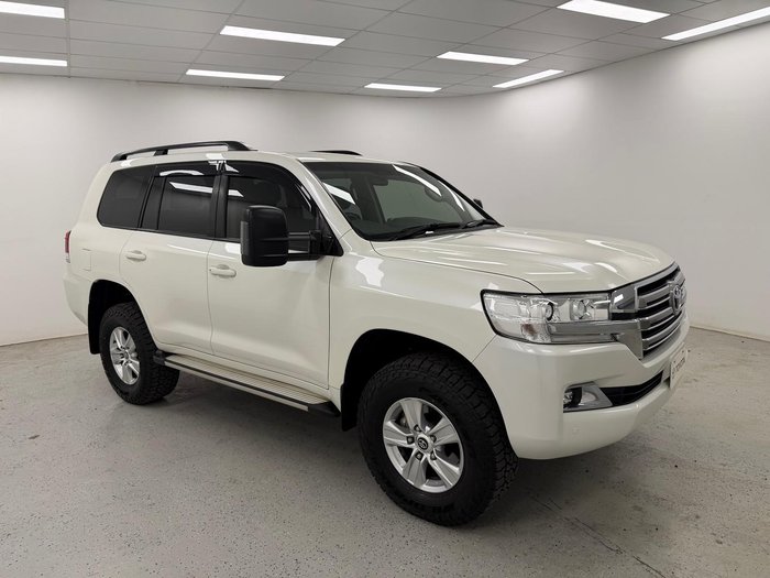 2020 Toyota Landcruiser GXL VDJ200R 4X4 Dual Range Crystal Pearl