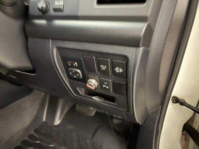 2020 Toyota Landcruiser GXL VDJ200R 4X4 Dual Range Crystal Pearl