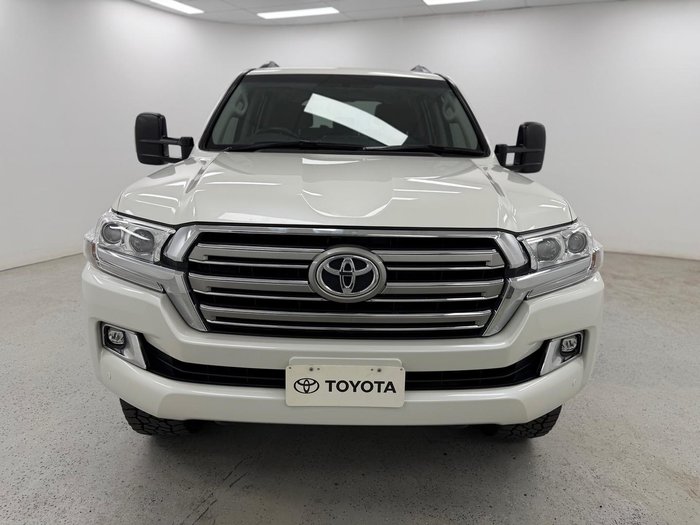 2020 Toyota Landcruiser GXL VDJ200R 4X4 Dual Range Crystal Pearl