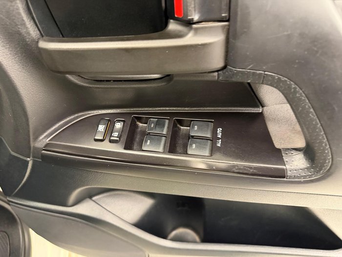 2020 Toyota Landcruiser GXL VDJ200R 4X4 Dual Range Crystal Pearl