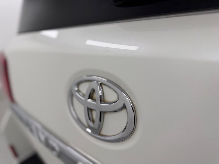 2020 Toyota Landcruiser GXL VDJ200R 4X4 Dual Range Crystal Pearl