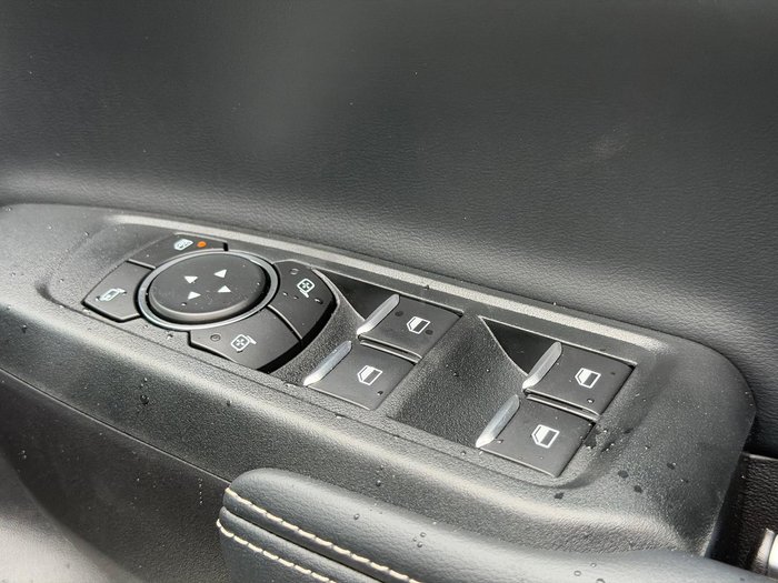 2025 Ford Everest Platinum