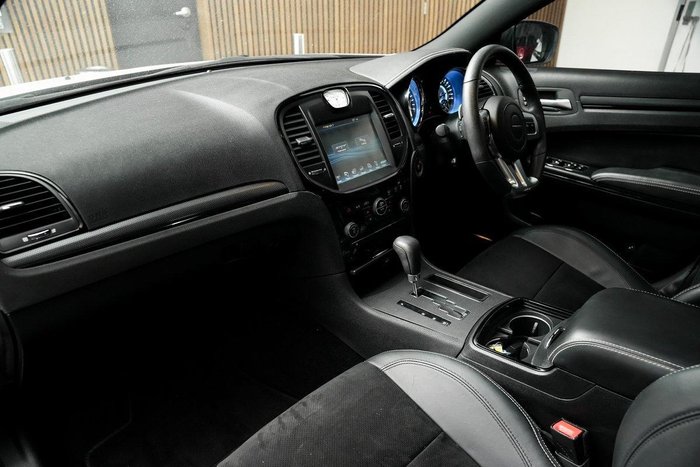 2015 Chrysler 300 SRT-8 Core Satin Vapour