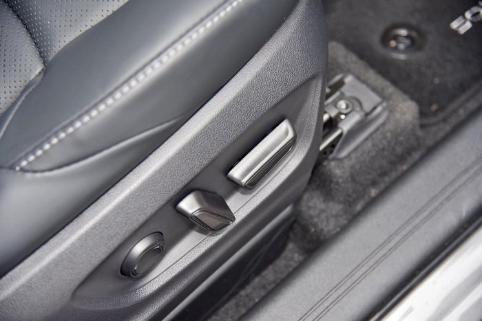 2025 Subaru Solterra AWD Touring