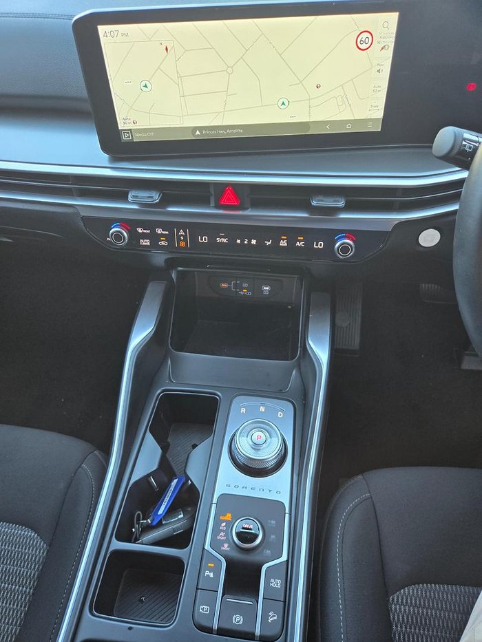 2024 Kia Sorento Sport