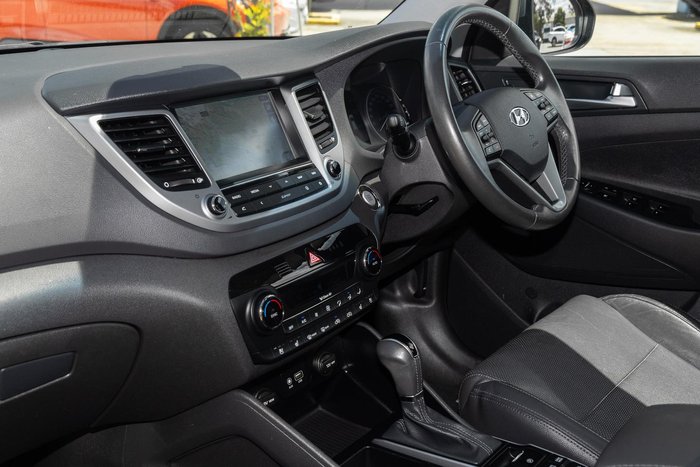 2016 Hyundai Tucson Highlander TLe AWD Pepper Grey