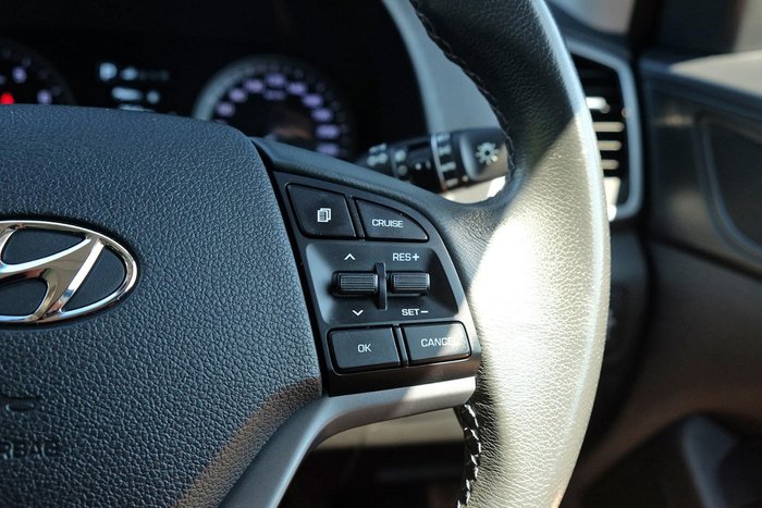 2016 Hyundai Tucson Highlander TLe AWD Pepper Grey