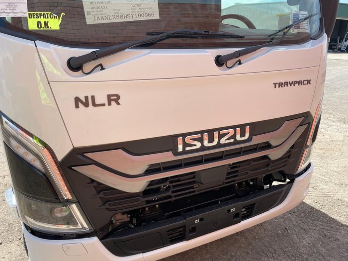2025 Isuzu Nlr 45-150