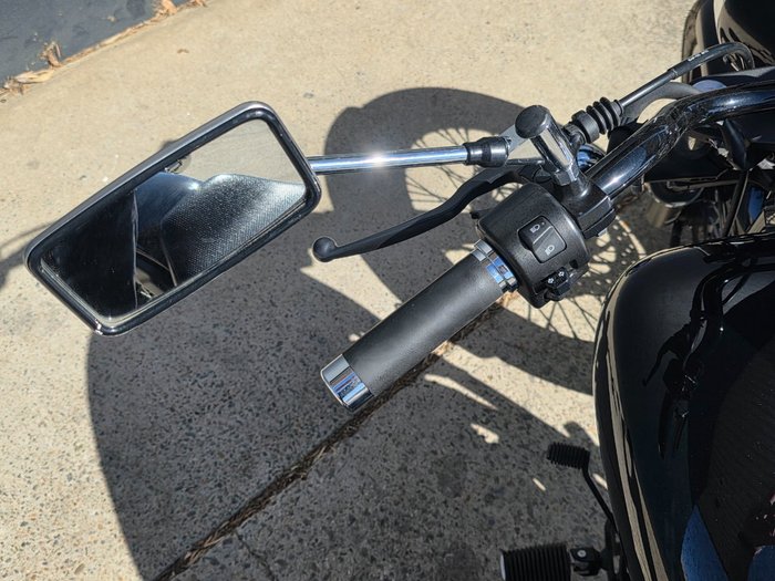 2018 Yamaha XVS650 V-STAR CUSTOM BLACK