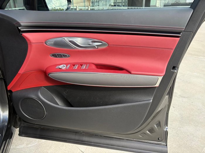 2025 Genesis GV70 2.5T SIGNATURE SPORT