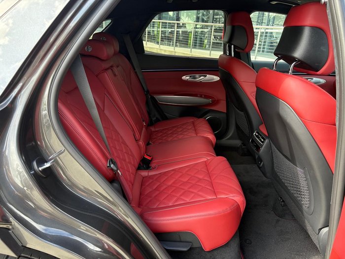 2025 Genesis GV70 2.5T SIGNATURE SPORT