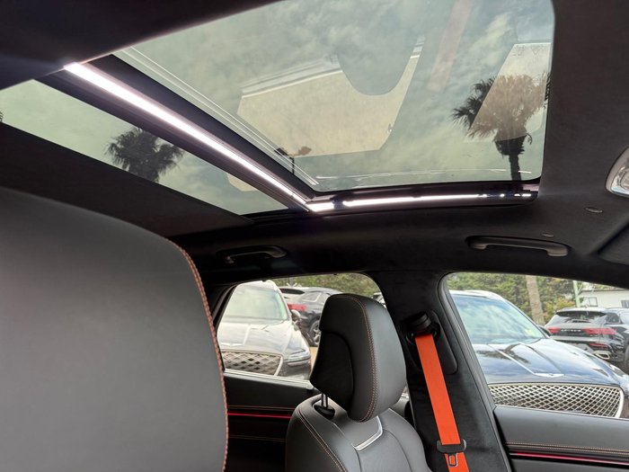 2025 Genesis GV70 2.5T SIGNATURE SPORT