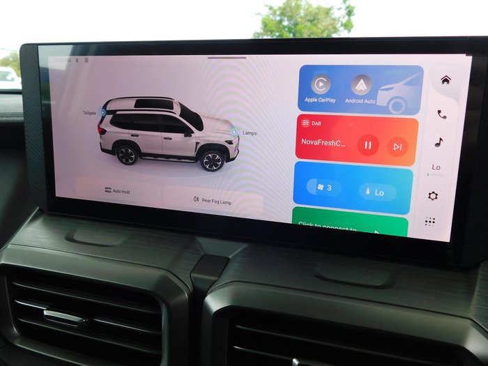 2025 LDV D90 Executive