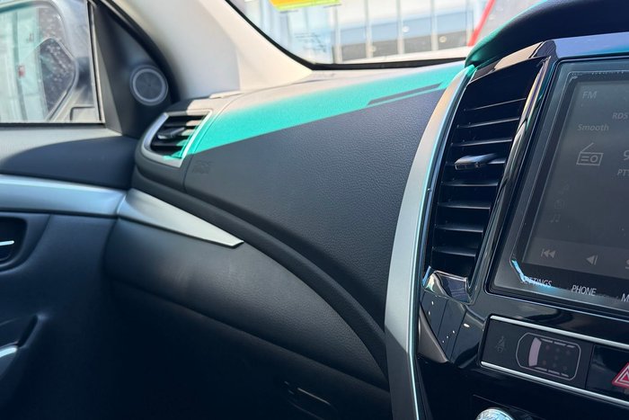 2023 Mitsubishi Pajero Sport GLX