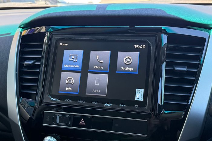 2023 Mitsubishi Pajero Sport GLX