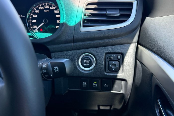 2023 Mitsubishi Pajero Sport GLX