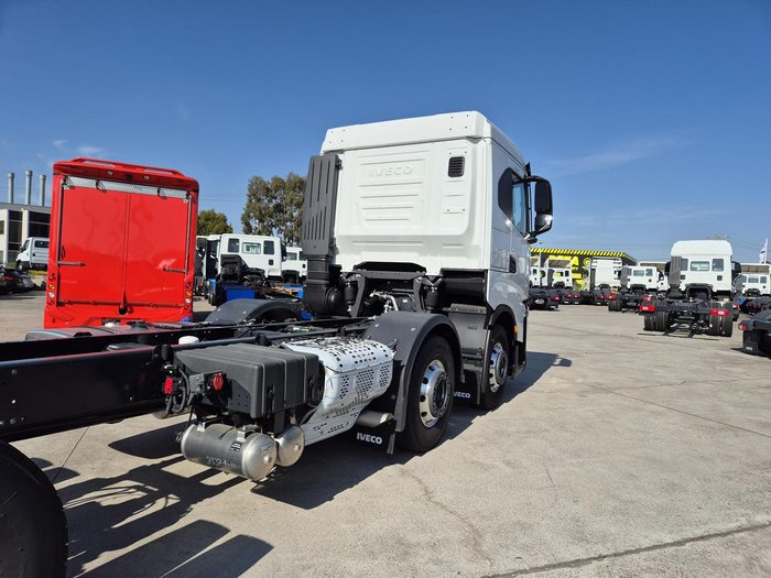 2025 Iveco S-Way AS270S55Z/FP