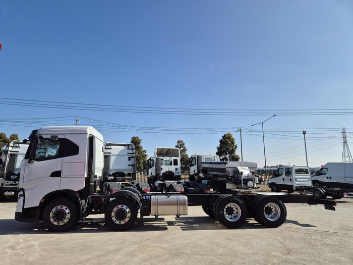 2025 Iveco S-Way AS270S55Z/FP