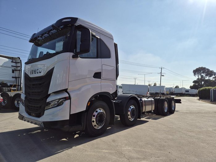 2025 Iveco S-Way AS270S55Z/FP