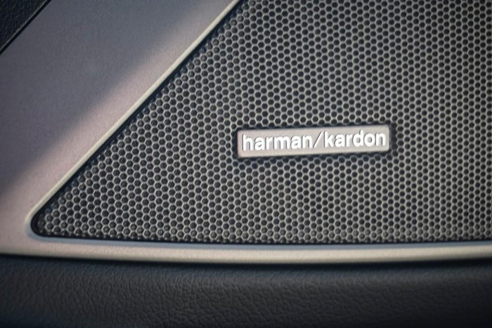 2025 BMW 3 Series 330i M Sport