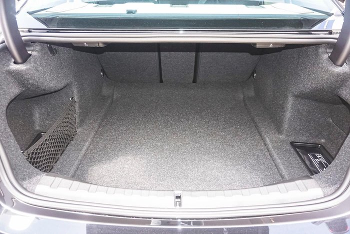 2025 BMW 3 Series 330i M Sport