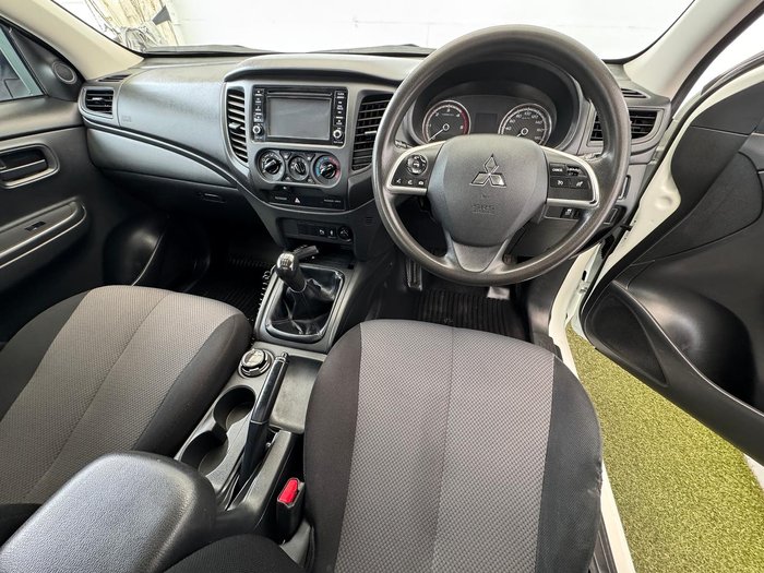 2019 Mitsubishi Triton GLX