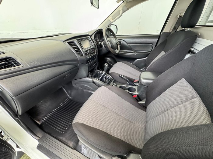 2019 Mitsubishi Triton GLX