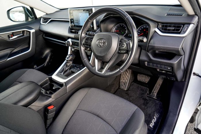 2019 Toyota RAV4 GXL MXAA52R Glacier White