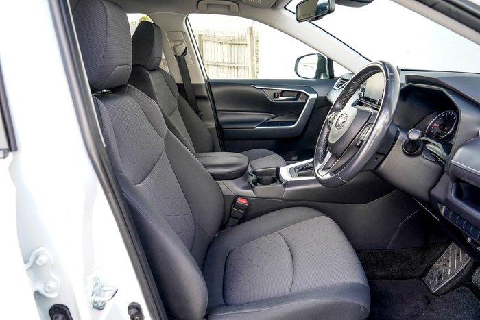 2019 Toyota RAV4 GXL MXAA52R Glacier White