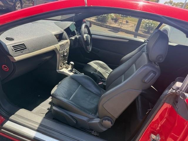 2007 Holden Astra Twin Top