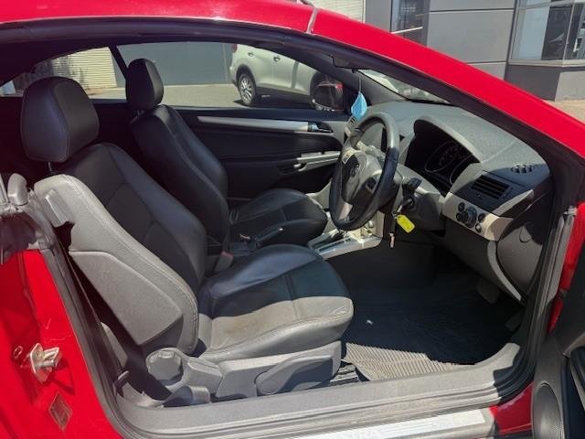 2007 Holden Astra Twin Top