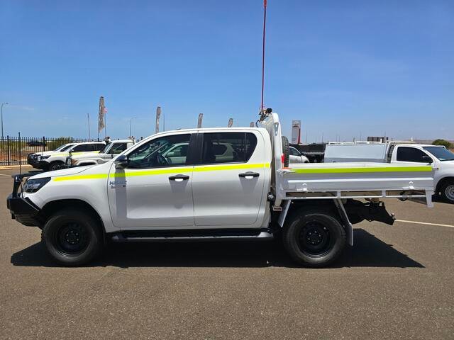 2021 Toyota Hilux 4x4 2.8L DSL D/C/C 6AT SR Glacier White