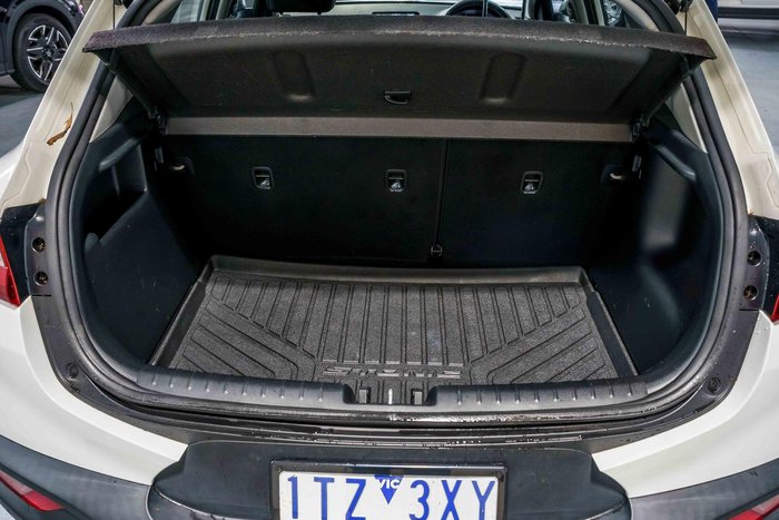 2021 Kia Stonic Sport YB MY21 Clear White